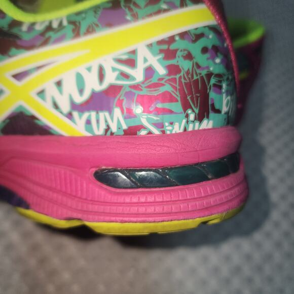 ASICS EUC WOMENS SZ 7.5 GEL NOOSA TRI 10 RAINBOW COLORS SNEAKER SHOES - Picture 3 of 11